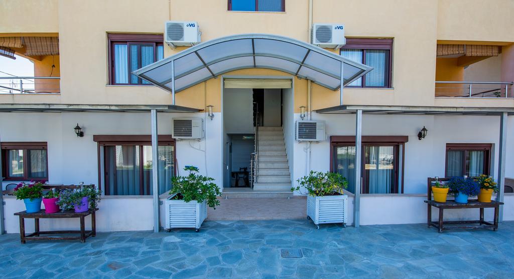 Jolandas House Toróni Kültér fotó